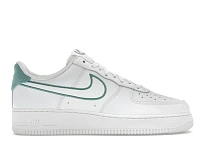 Фото № 1 с приближением к товару «‎Nike Air Force 1 Low»