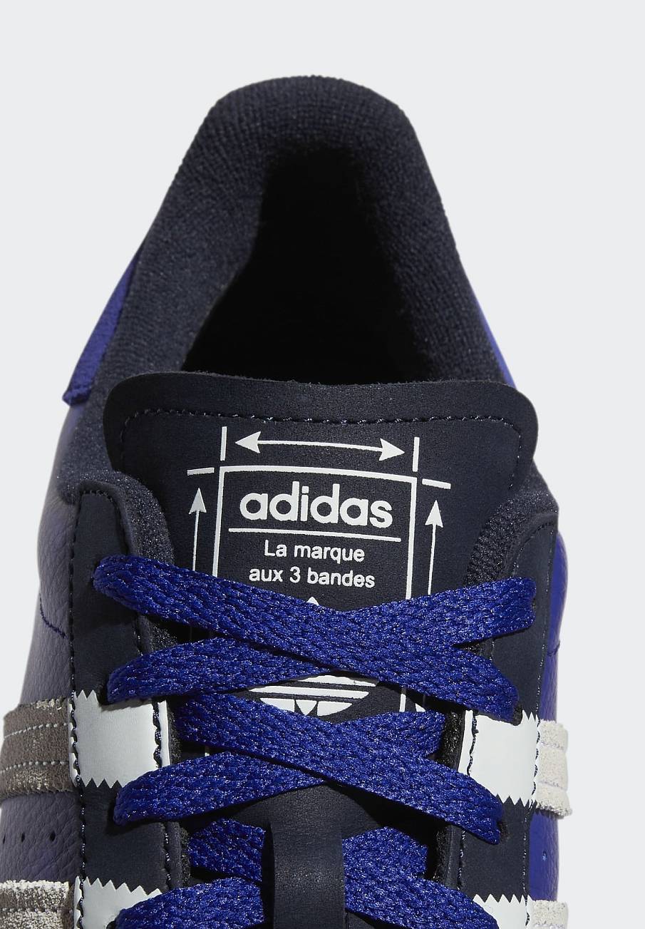 Фото № 5 с приближением к товару «‎Adidas Superstar »