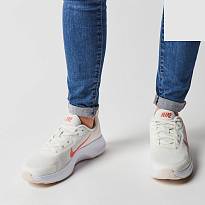 Фото № 2 с приближением к товару «‎Nike WearAllDay Wmns PinkWhite»