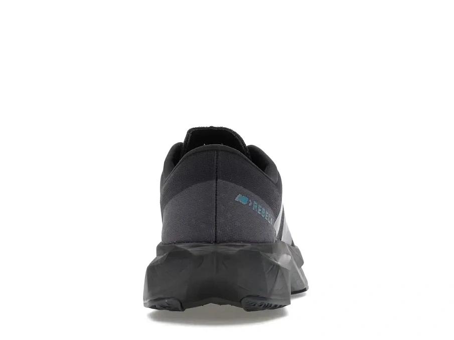 Фото № 4 с приближением к товару «‎New Balance FuelCell Rebel v4»