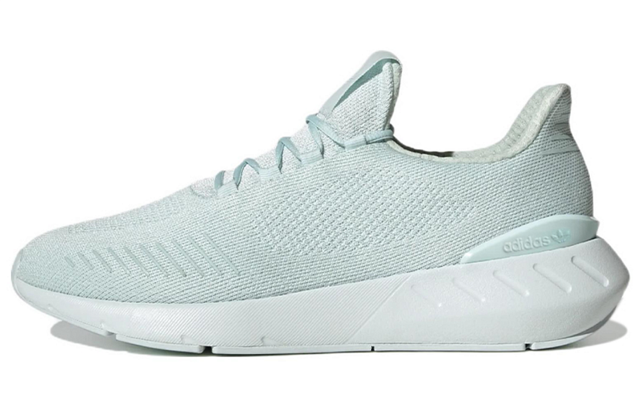 Фото № 1 с приближением к товару «‎ adidas originals Swift Run 22 Running shoes»