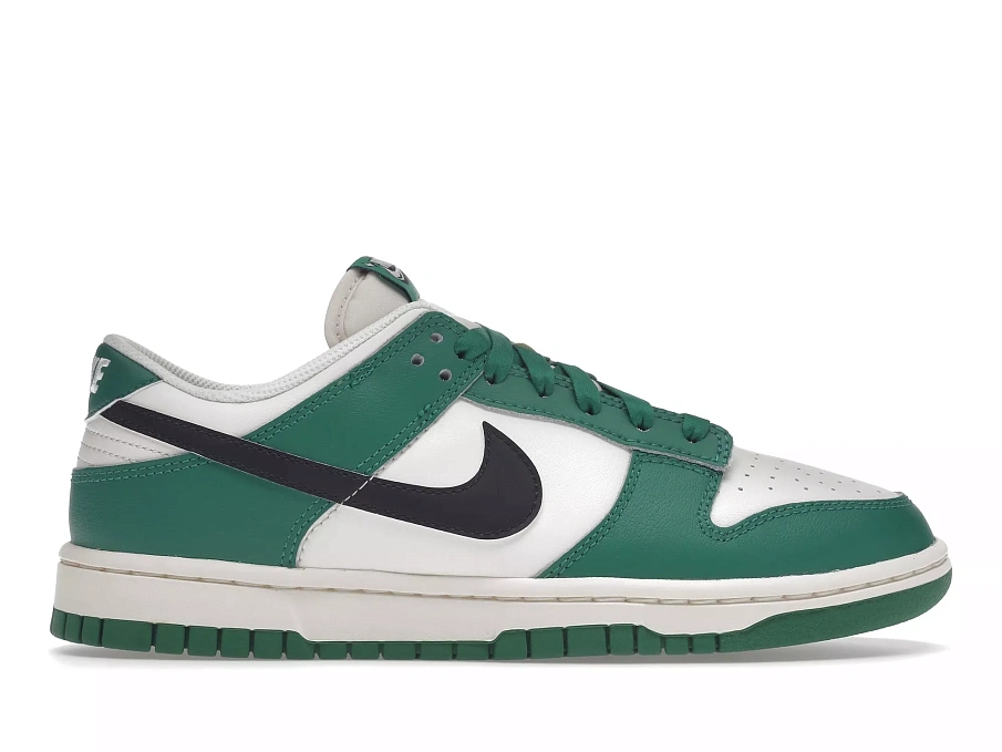 Фото № 1 с приближением к товару «‎Nike Dunk Low SE Lottery Pack Malachite Green»