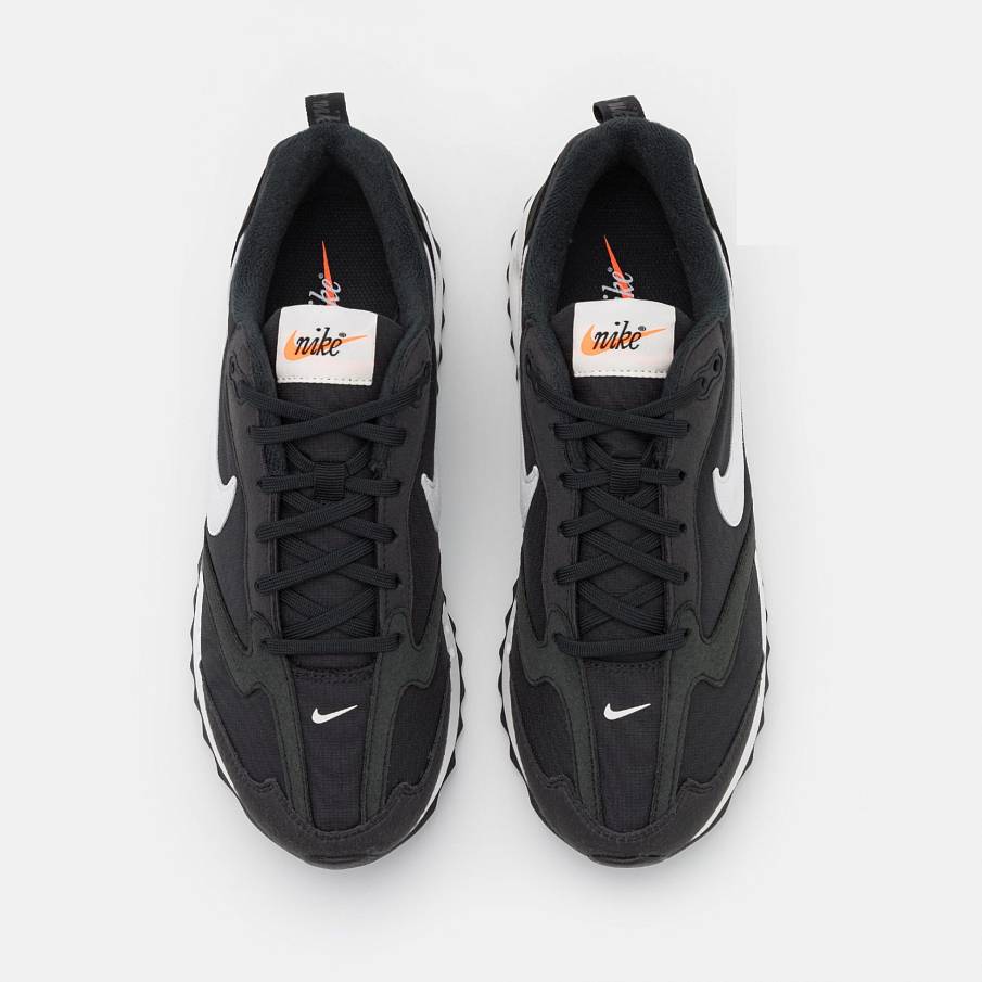 Фото № 1 с приближением к товару «‎Nike Air Max Dawn »
