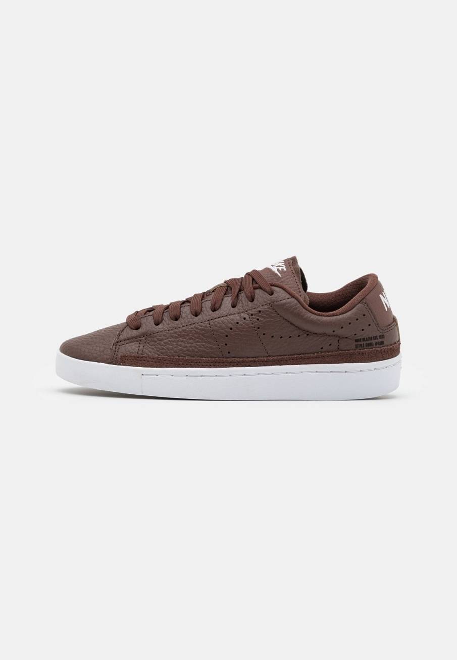 Фото № 1 с приближением к товару «‎Nike Blazer »