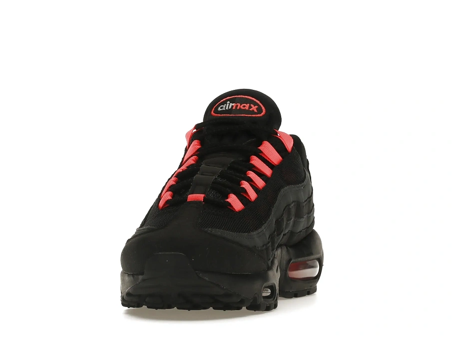 Фото № 3 с приближением к товару «‎Nike Air Max 95 Black Laser Crimson»