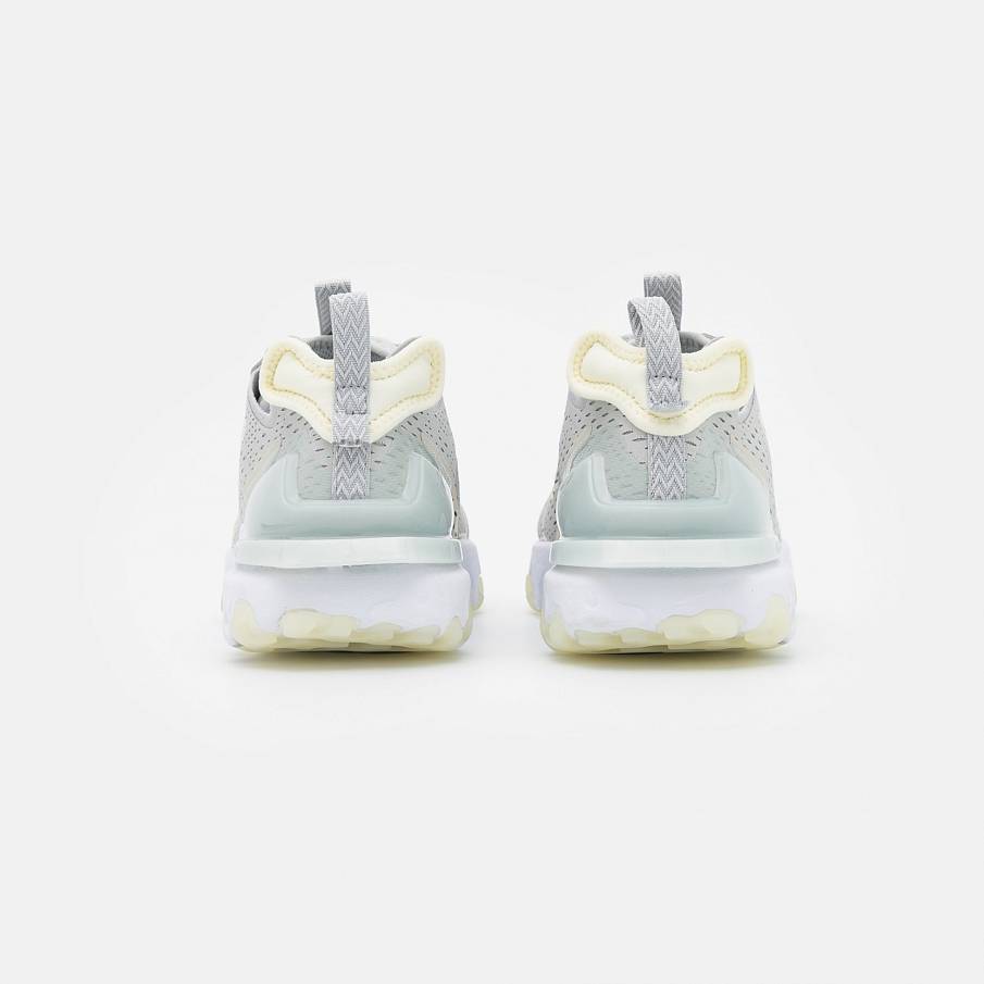 Фото № 4 с приближением к товару «‎Nike React Vision »