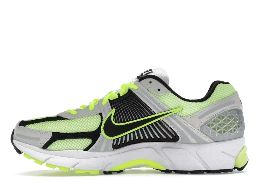 Фото № 3 с приближением к товару «‎Nike Zoom Vomero 5»