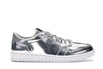 Фото № 1 с приближением к товару «‎Jordan 1 Retro Low Pinnacle Metallic Silver»