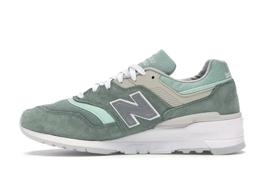 Фото № 3 с приближением к товару «‎New Balance 997»