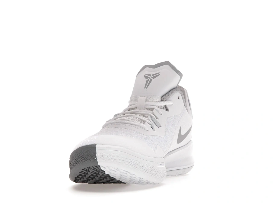 Фото № 4 с приближением к товару «‎Nike Mamba Fury White Wolf Grey»
