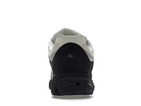 Фото № 4 с приближением к товару «‎New Balance 2002R»