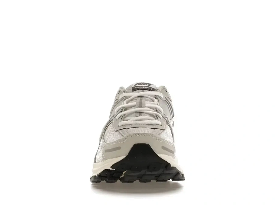 Фото № 2 с приближением к товару «‎Nike Zoom Vomero 5»