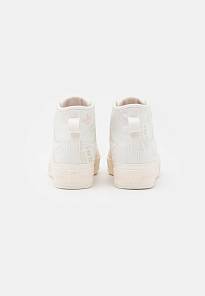 Фото № 3 с приближением к товару «‎Adidas Nizza Platform »