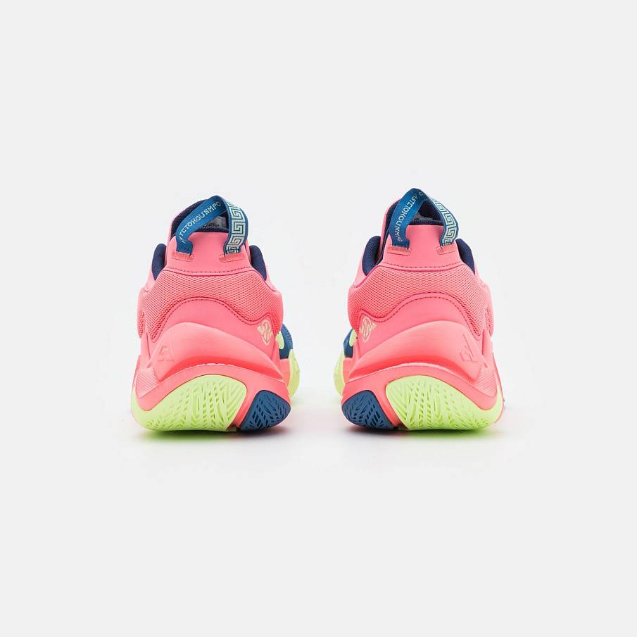 Фото № 3 с приближением к товару «‎Nike Giannis Immortality 2»