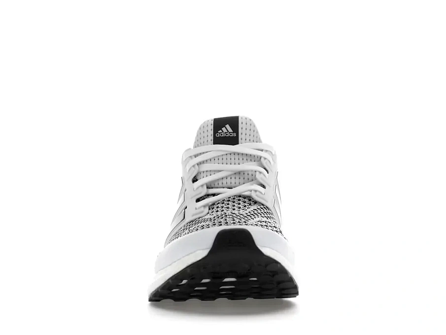Фото № 2 с приближением к товару «‎adidas Ultra Boost 1.0»