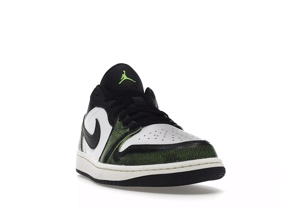 Фото № 1 с приближением к товару «‎Jordan 1 Low Wear Away Electric Green»