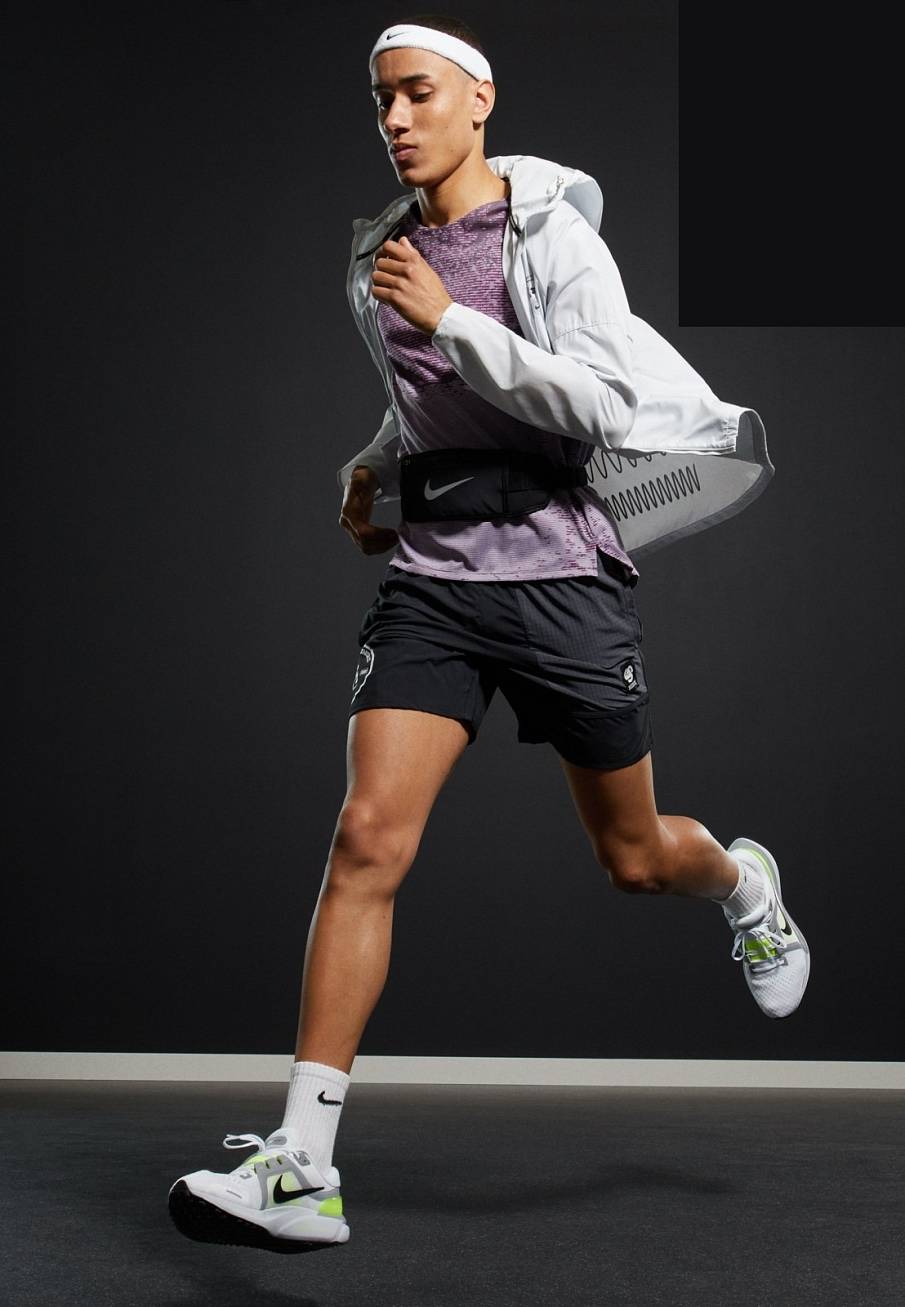 Фото № 1 с приближением к товару «‎Nike Air Zoom Vomero 16 Na»
