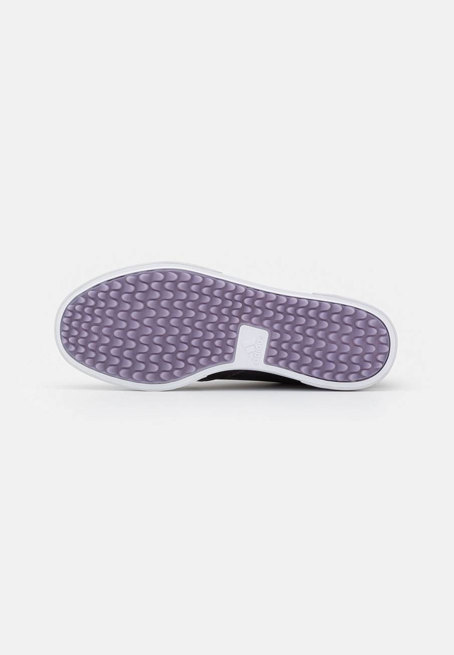 Фото № 5 с приближением к товару «‎Adidas Adicross Retro»