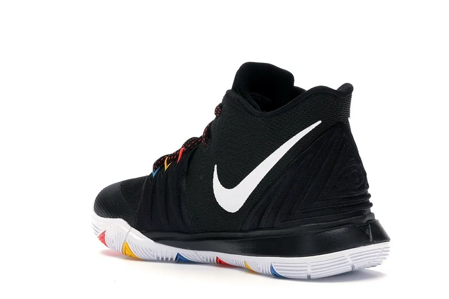 Фото № 6 с приближением к товару «‎Nike Kyrie 5 Friends »