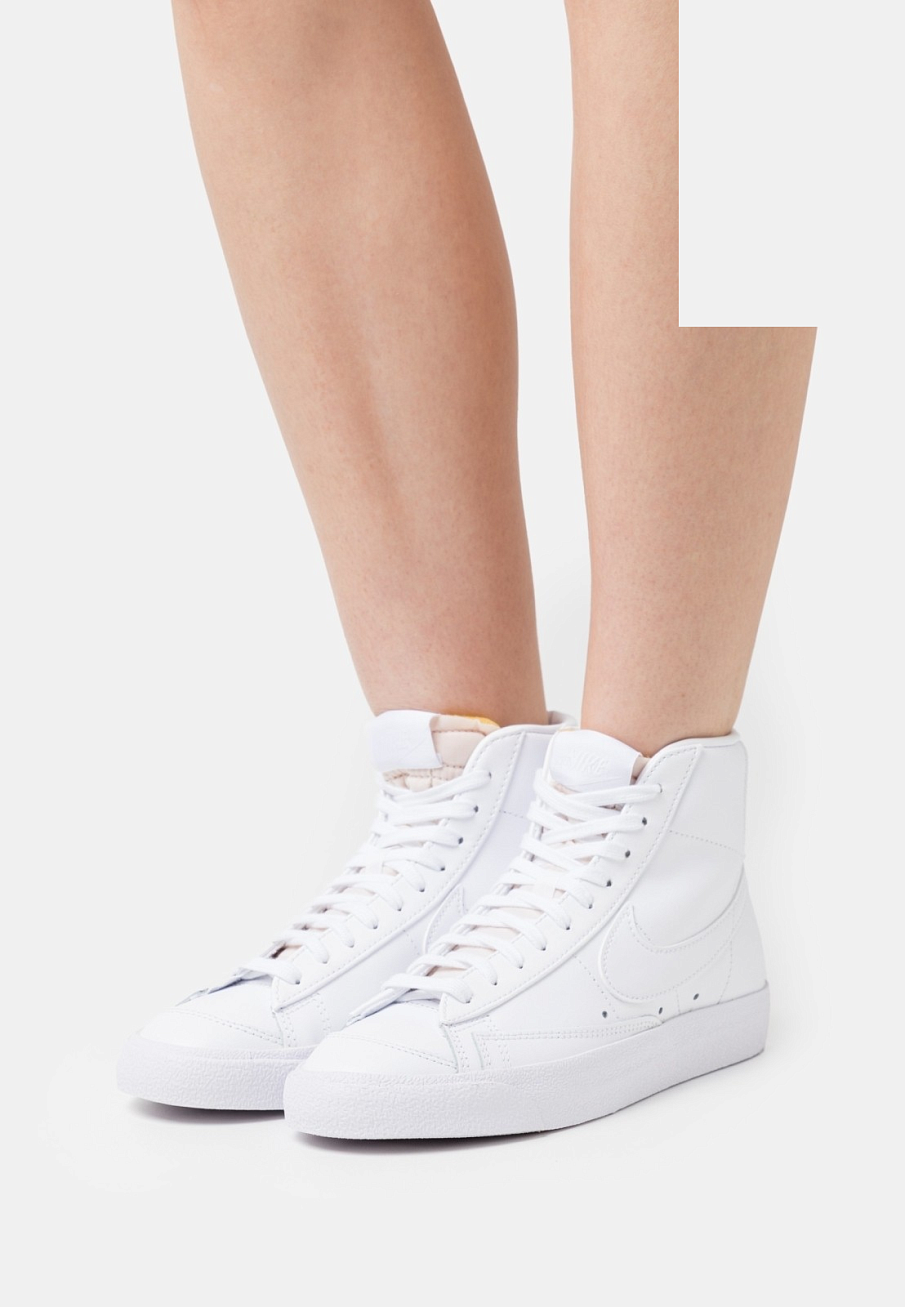 Фото № 1 с приближением к товару «‎Nike Blazer 77 »