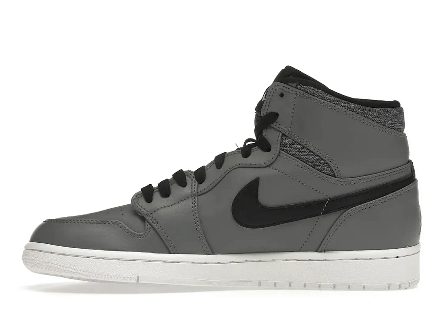 Фото № 3 с приближением к товару «‎Jordan 1 Retro Rare Air Patch»