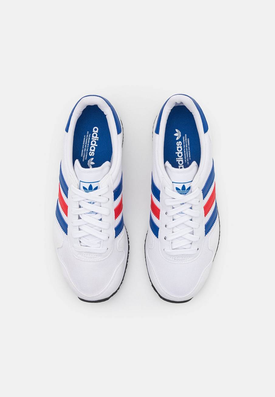 Фото № 4 с приближением к товару «‎Adidas Usa 84 »