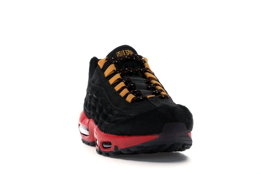 Фото № 3 с приближением к товару «‎Nike Air Max 95 Chinese New Year (2019)»