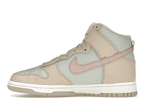 Фото № 3 с приближением к товару «‎Nike Dunk High»