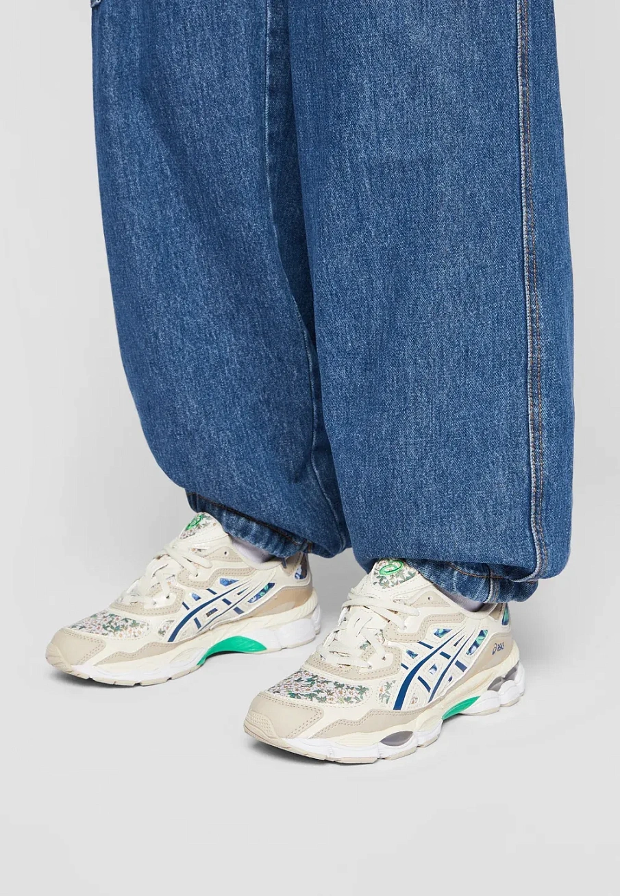 Фото № 1 с приближением к товару «‎Кроссовки Asics a0h11a0a8-b11-n»