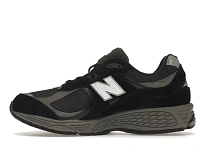 Фото № 3 с приближением к товару «‎New Balance 2002R»