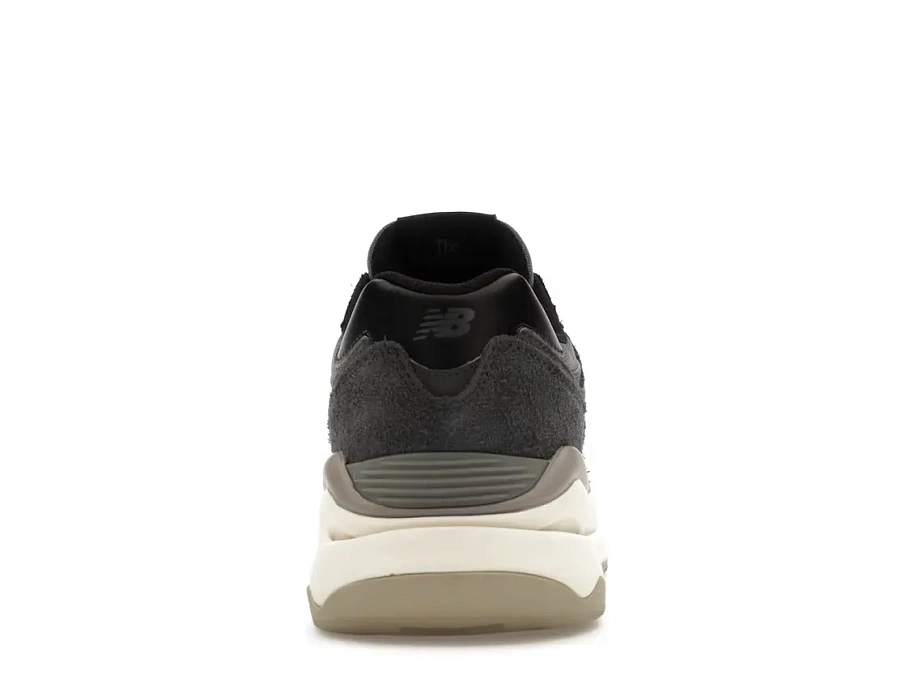 Фото № 4 с приближением к товару «‎New Balance 57/40»