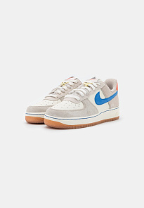 Фото № 2 с приближением к товару «‎Nike Air Force 1 »