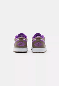 Фото № 4 с приближением к товару «‎AIR JORDAN 1»