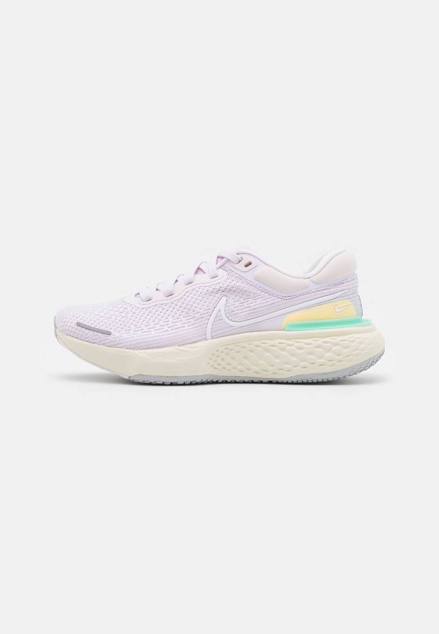 Фото № 1 с приближением к товару «‎Nike Zoomx Invincible FK »