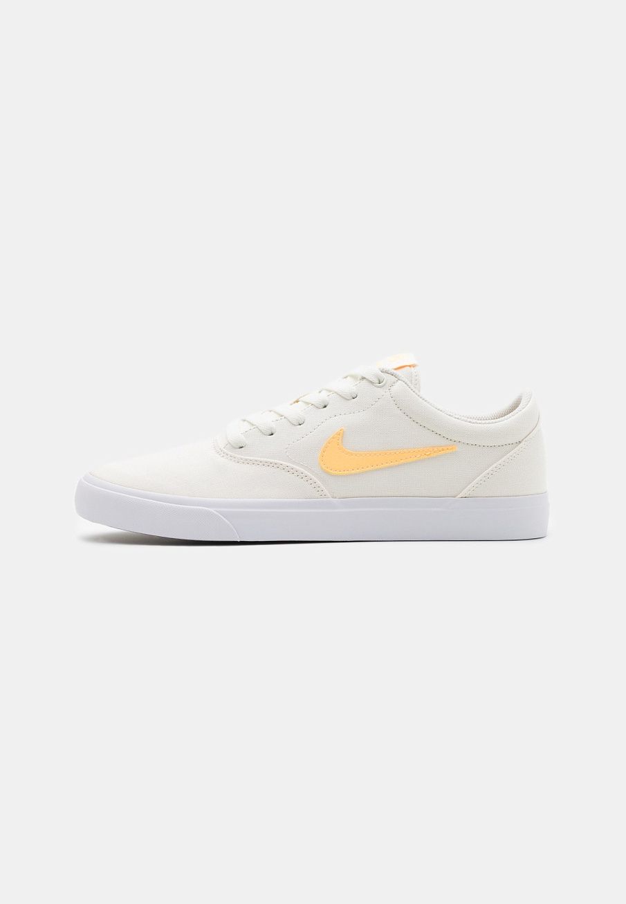 Фото № 1 с приближением к товару «‎Nike Charge Slr »