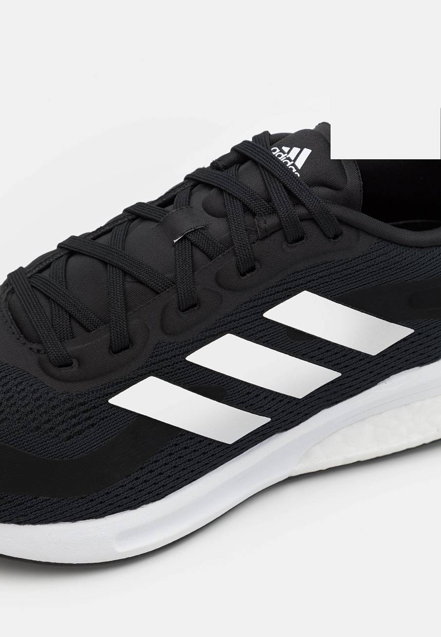 Фото № 5 с приближением к товару «‎Adidas Supernova»