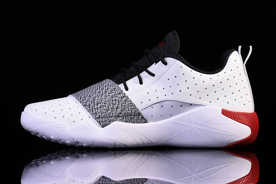 Фото № 4 с приближением к товару «‎Nike Air Jordan Breakout Fire »