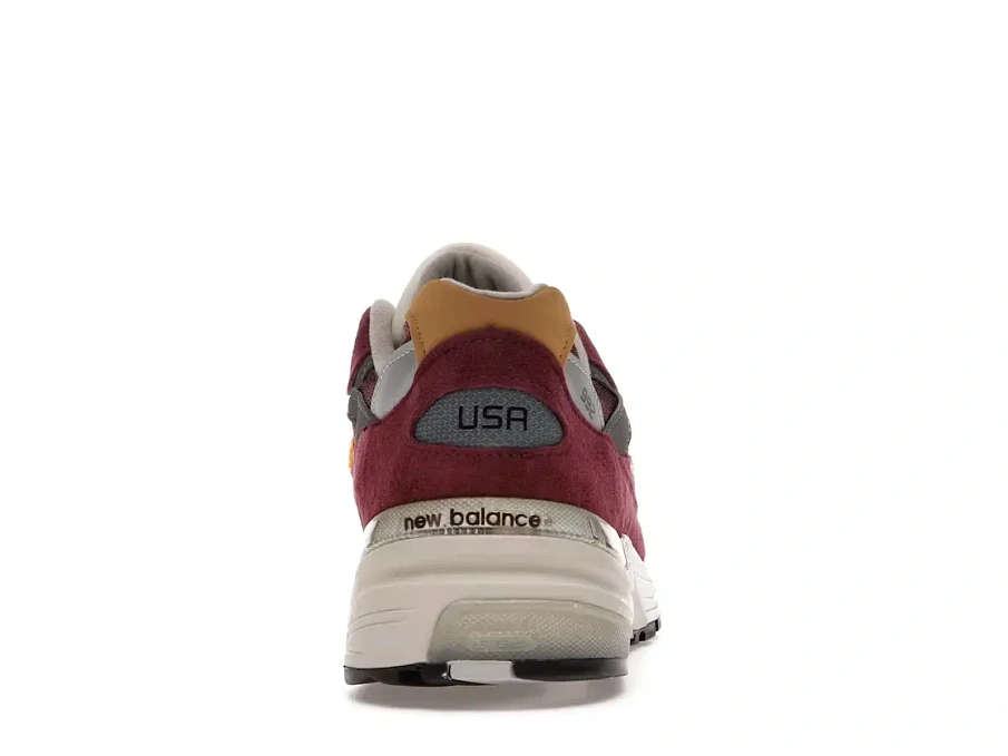 Фото № 4 с приближением к товару «‎New Balance 992»