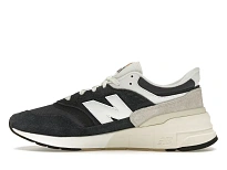 Фото № 3 с приближением к товару «‎New Balance 997R»