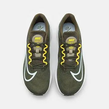 Nike Zoom Fly 5  - 4