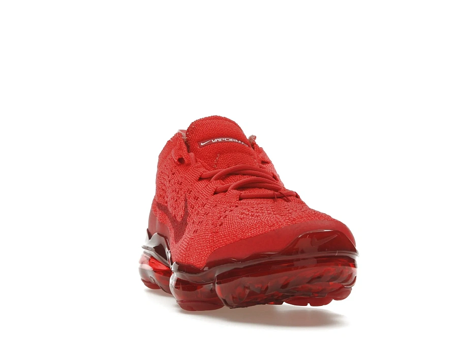 Фото № 3 с приближением к товару «‎Nike Air VaporMax 2023 Flyknit Triple Red»
