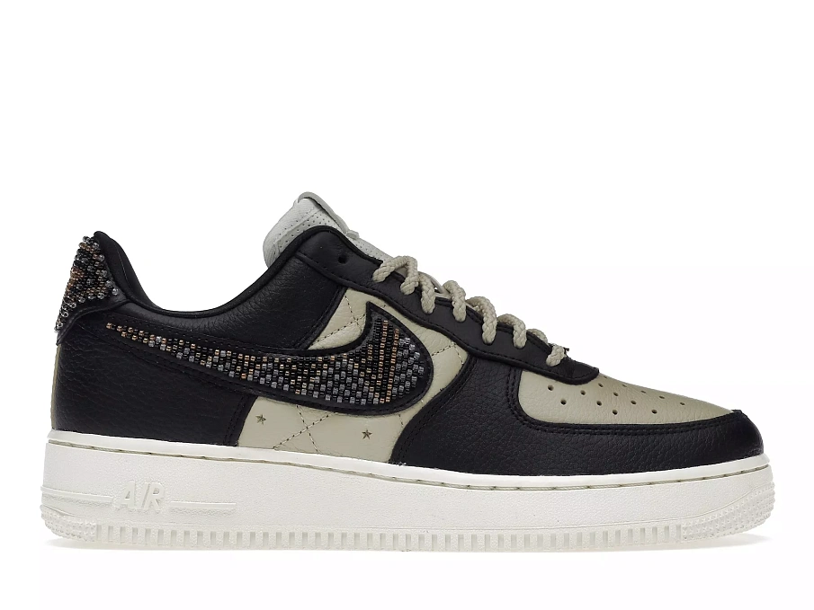 Фото № 1 с приближением к товару «‎Nike Air Force 1 Low Premium Goods The Sophia »