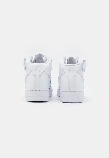 Nike Air Force 1 ’07  - 3