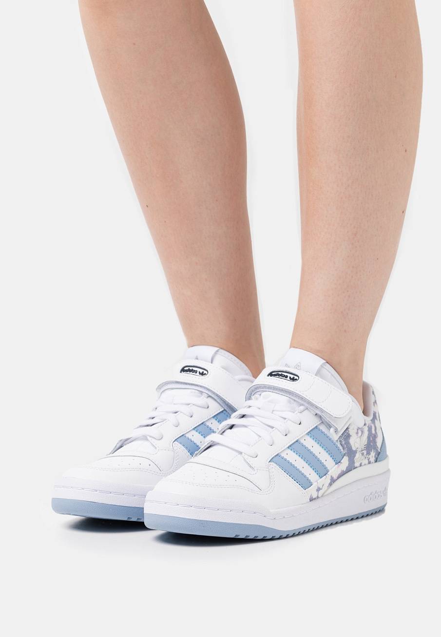 Фото № 2 с приближением к товару «‎Adidas Forum »