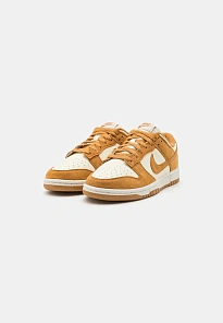 Фото № 4 с приближением к товару «‎DUNK LOW»