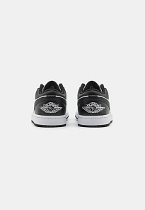 Фото № 3 с приближением к товару «‎AIR JORDAN 1 LOW»