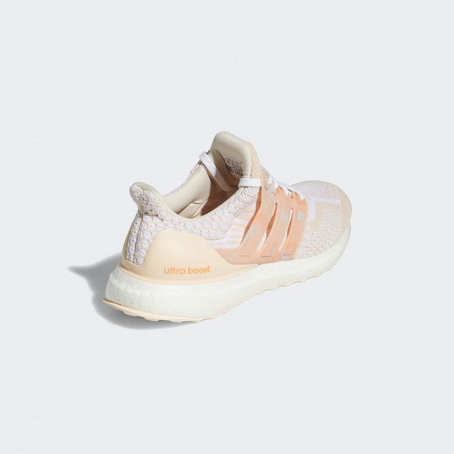 Фото № 4 с приближением к товару «‎Adidas Ultraboost Dna»