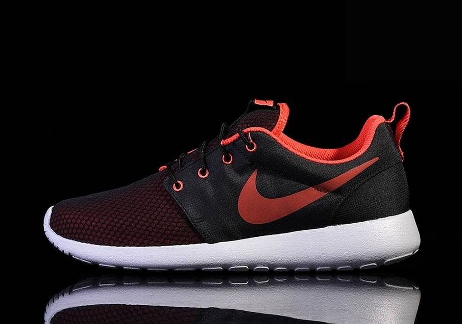 Фото № 1 с приближением к товару «‎Nike Roshe One SE »
