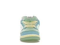Фото № 2 с приближением к товару «‎Nike SB Dunk Low»