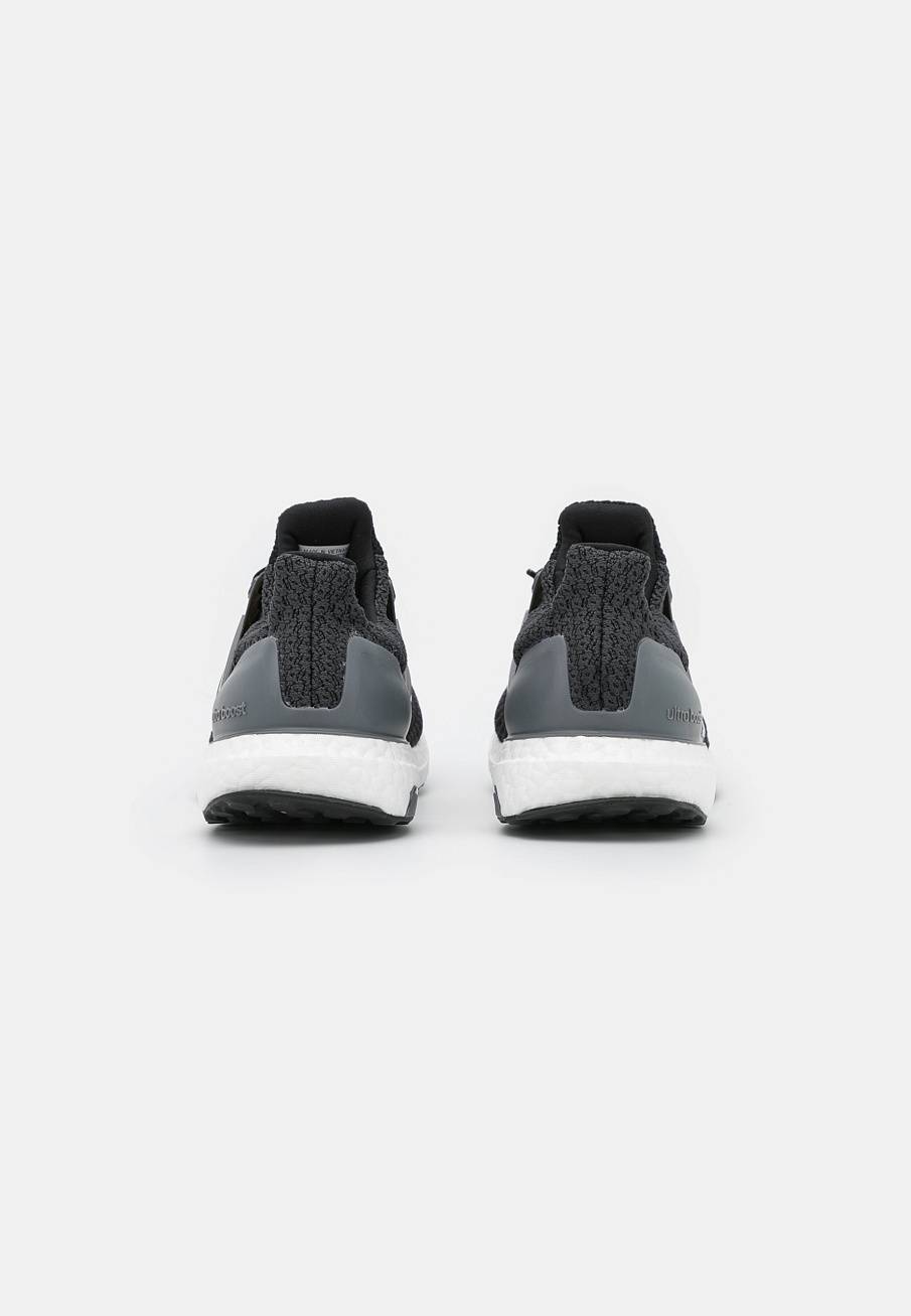 Фото № 4 с приближением к товару «‎Adidas Ultraboost Dna »